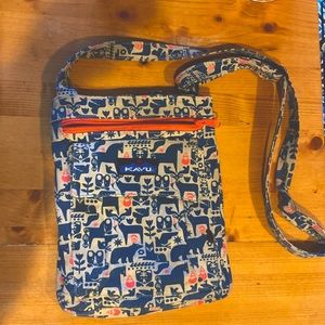 Kavu crossbody purse